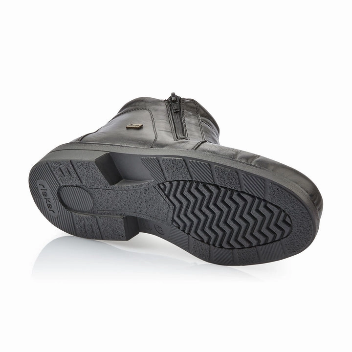 33160-00 Black Zip Boot Short Ankle Boots