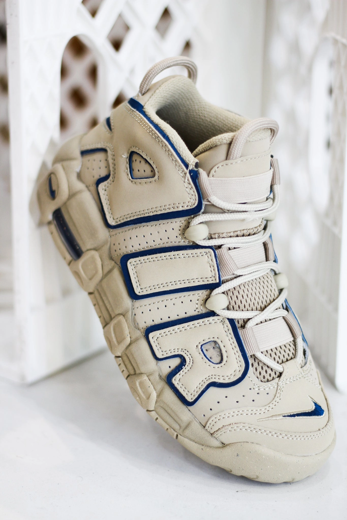 AIR MORE UPTEMPO (GS) "LIMESTONE" Good Nike Volleyball Shoes
