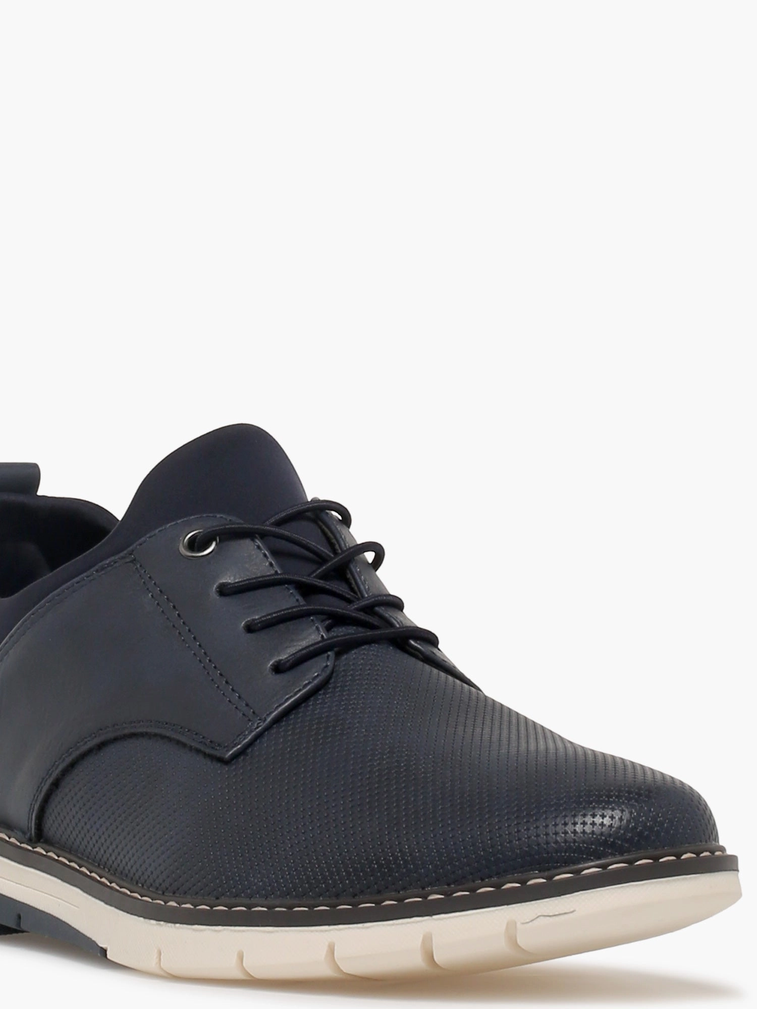 Carlyle Plain Toe Oxfords Review Rodrick Navy Tan nubuck