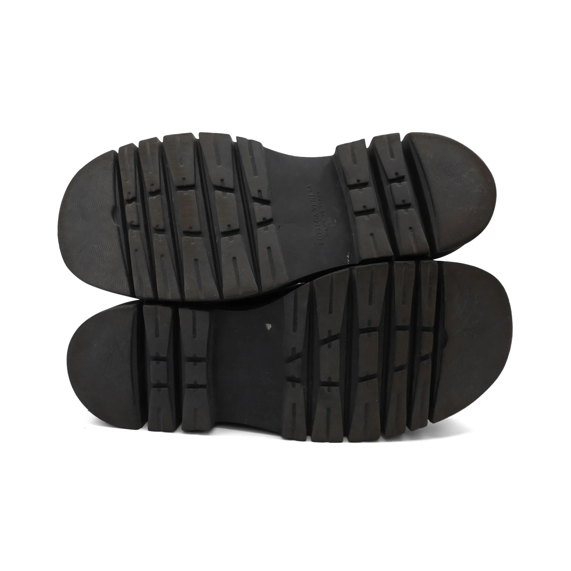 Bottega Veneta Lug Chelsea Boots - Women's 38.5 Rough Out Chelsea Boots