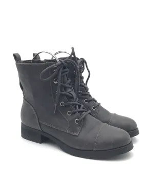 Boots Combat By American Eagle In Grey, Size: 7 Combat Boot Style
