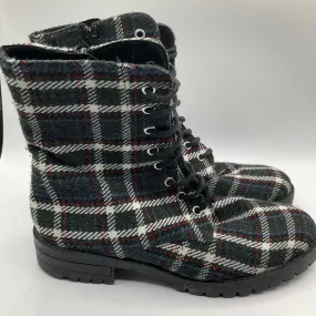 Comfortable Fashion Combat Boots Boots Combat By Clothes Mentor In Plaid Pattern, Size: 7