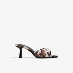 Cassiee High Heels Stripper