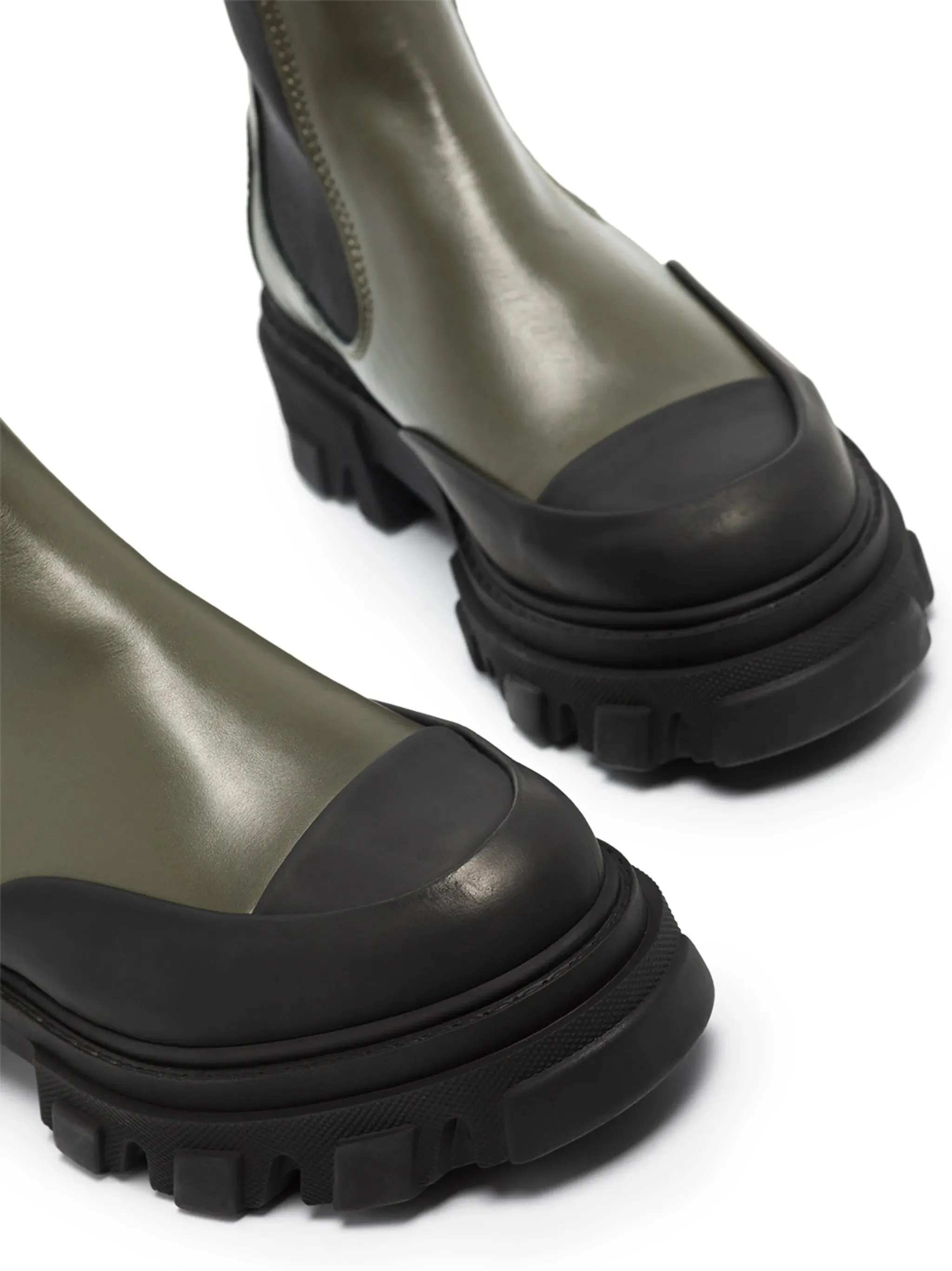 Chelsea ankle boots Cleated Faux Leather Chelsea Boots