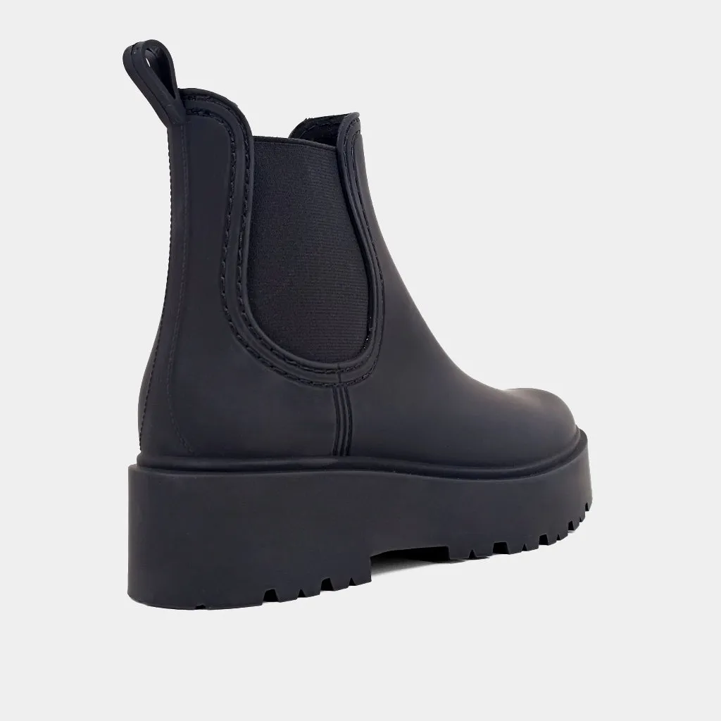 WINNIE Polished Smooth Leather Chelsea Boots