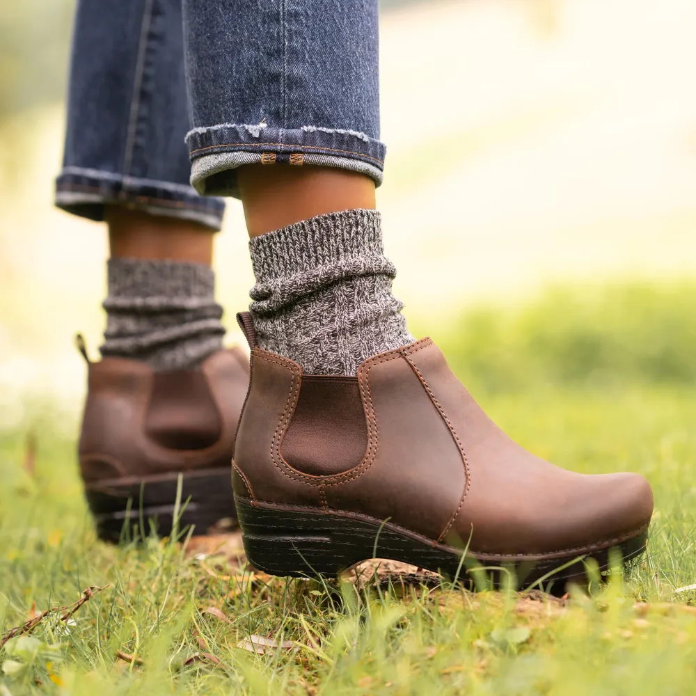 Dansko Frankie Antique Brown Oiled Boot Boot (Women's) 1997 Chelsea Boots