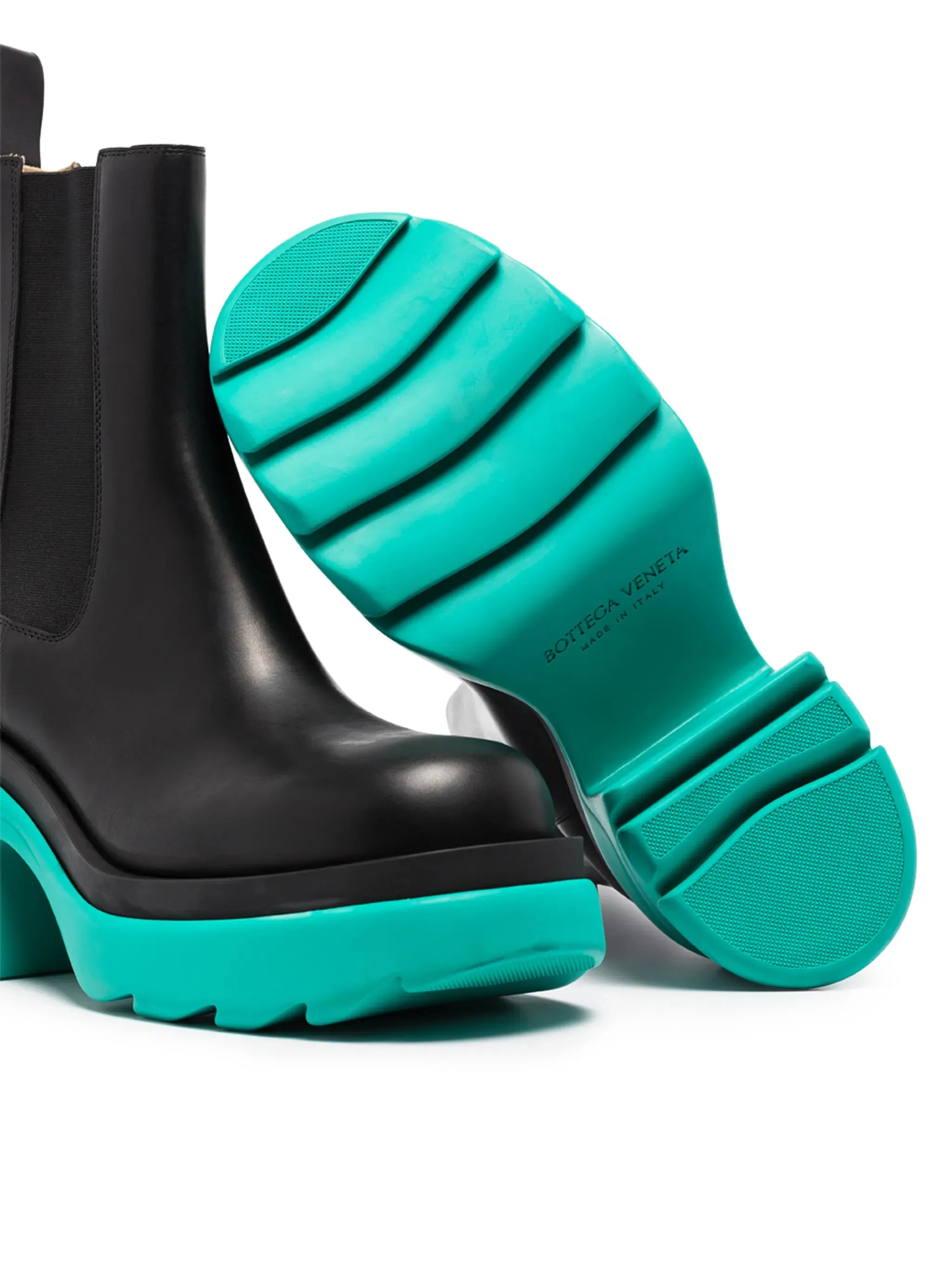 contrast sole platform ankle boots Resole Chelsea Boots