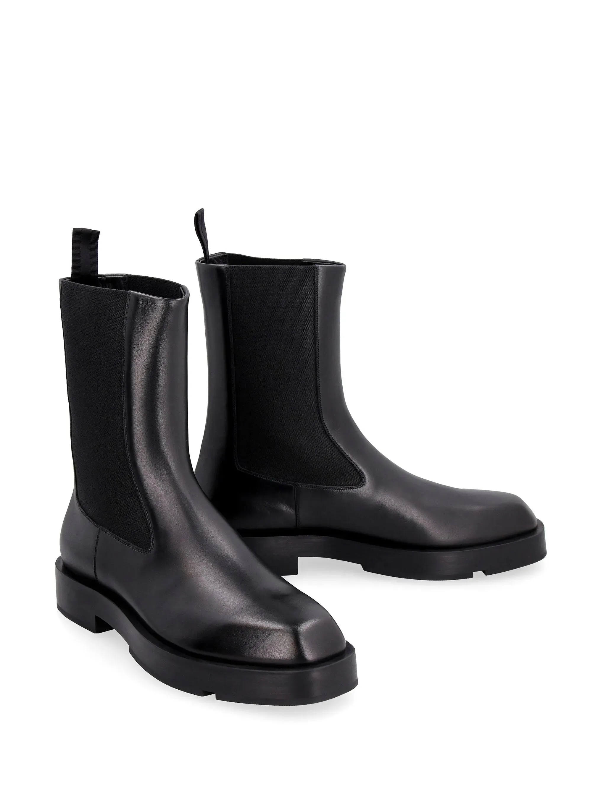 David Beckham Wearing Chelsea Boots 4G plaque Chelsea boots