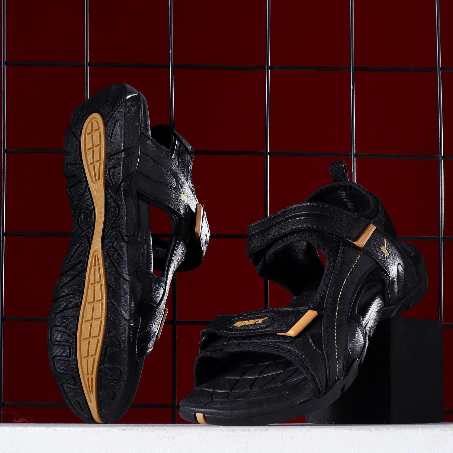 Walkable Sandals SPARX Sandals for men SS 653