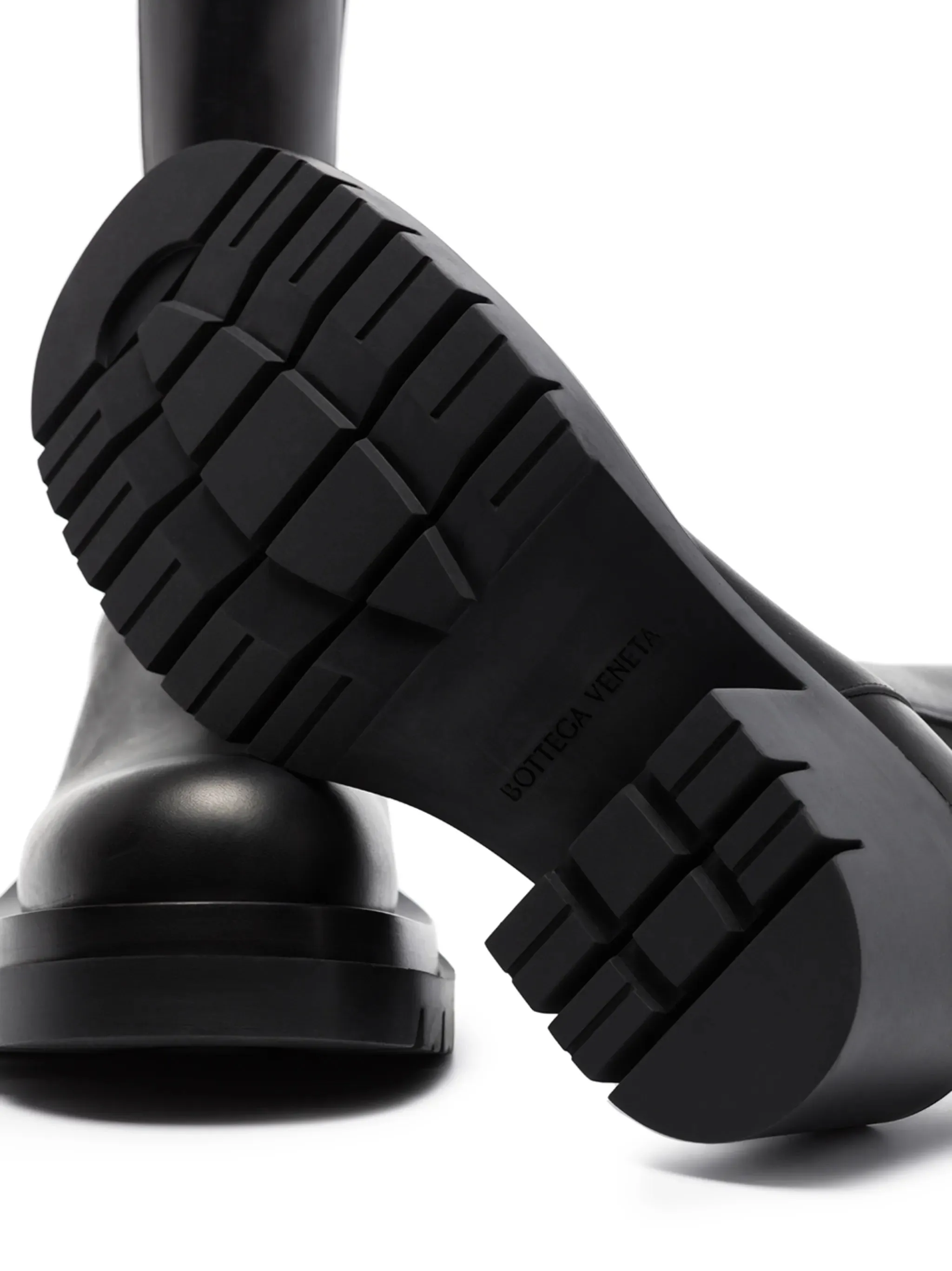 Danner Bull Run Chelsea Boots calf chelsea boots