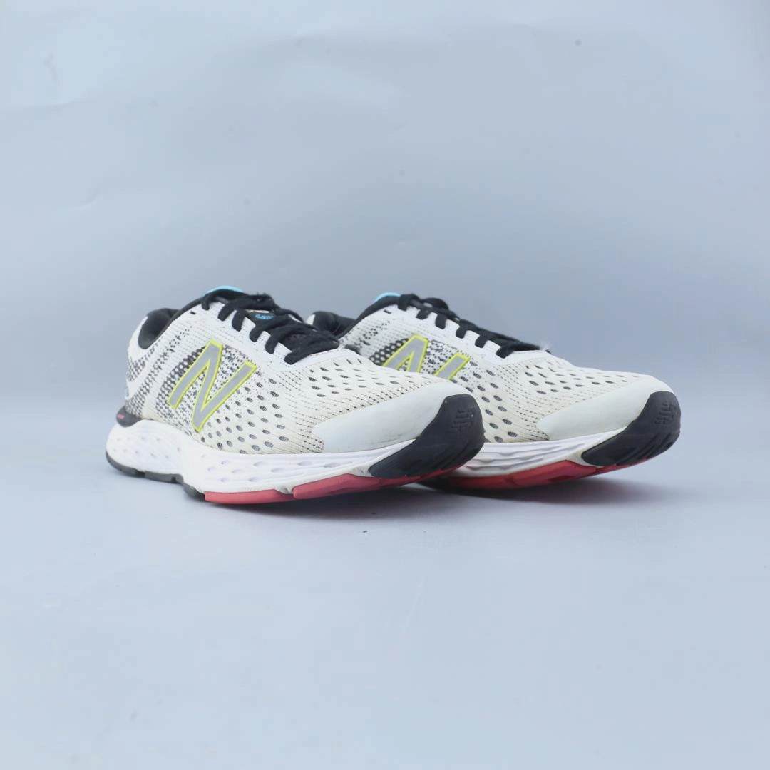 NEW BALANCE 680V6 New Balance Powder Blue