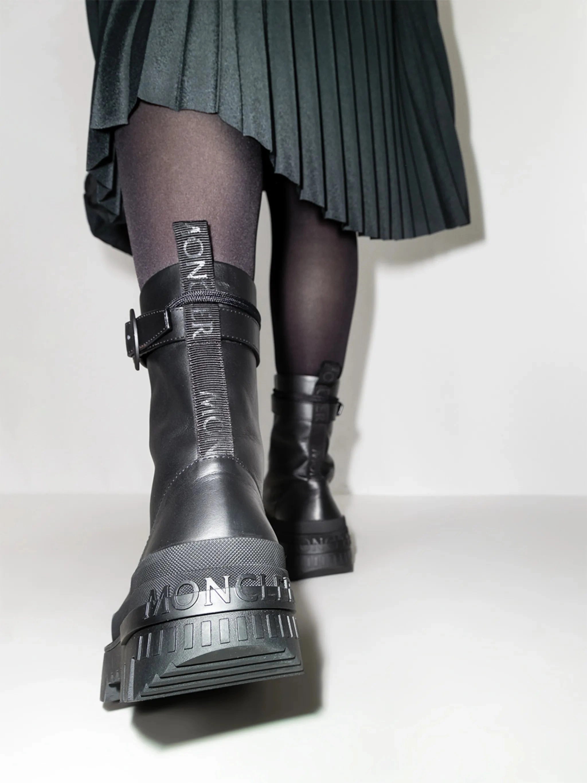 Very Soft Leather Ankle Boots Carinne lace-up ankle boots