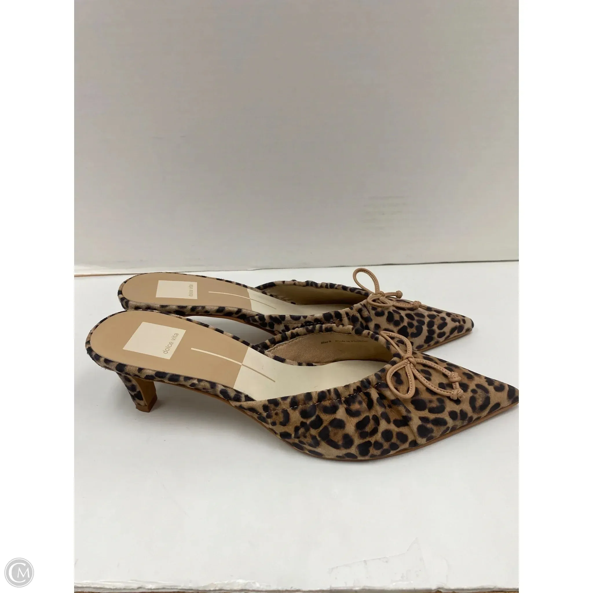 Short Shorts High Heels Shoes Heels Kitten By Dolce Vita In Animal Print, Size: 9