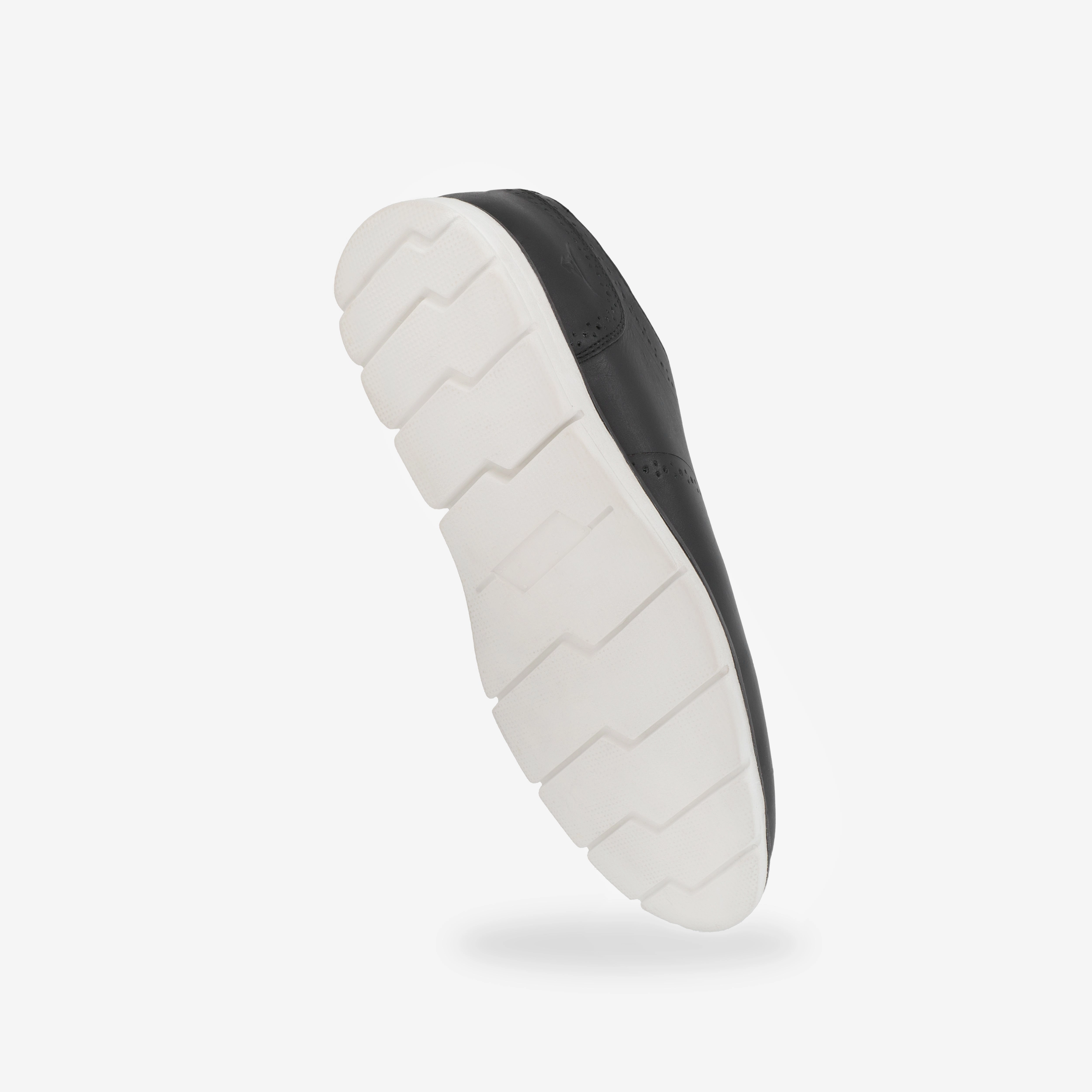 High Heel Oxford Booties Fadano - VentureFlex Men's Wingtip Oxfords Black / White