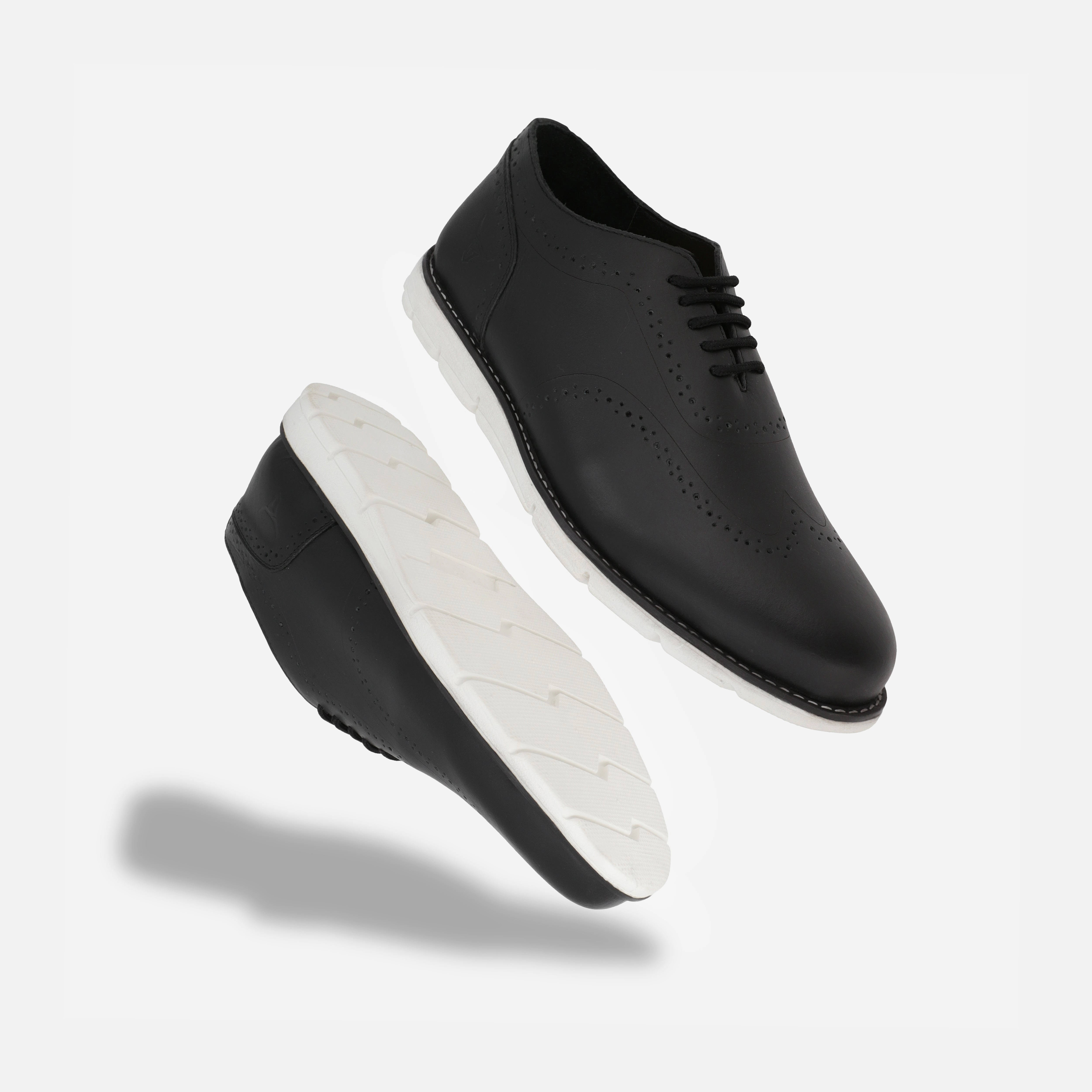 Oxfords Casual Dining Fadano - VentureFlex Men's Wingtip Oxfords Black / White