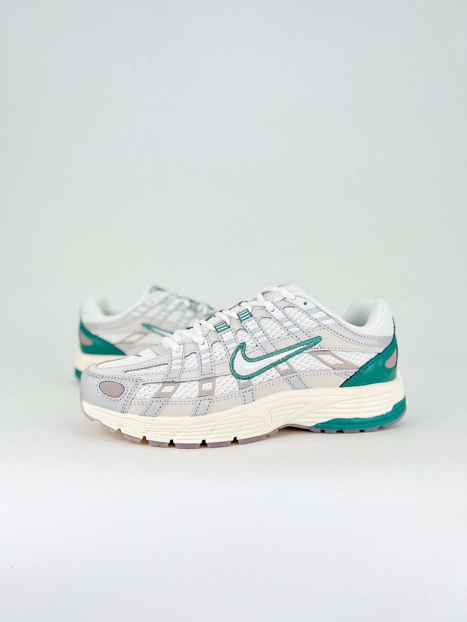 Nike P-6000 Shoes Nike Air Max 2013