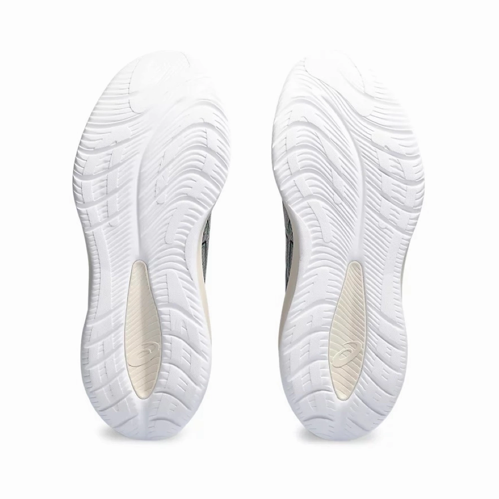 Asics Men's Gel-Cumulus 26 Sneaker in Moonrock/Dark Mint Asic Indoor Court Shoes