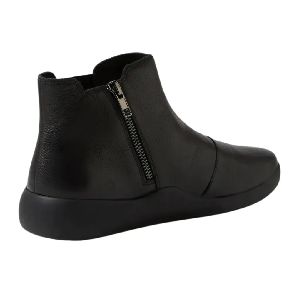 Atlas Chelsea Boot Ziera Yumba Black Metallic Leather Chelsea Boot (Women's)