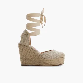 Nude Closed Toe High Heels Goldiie