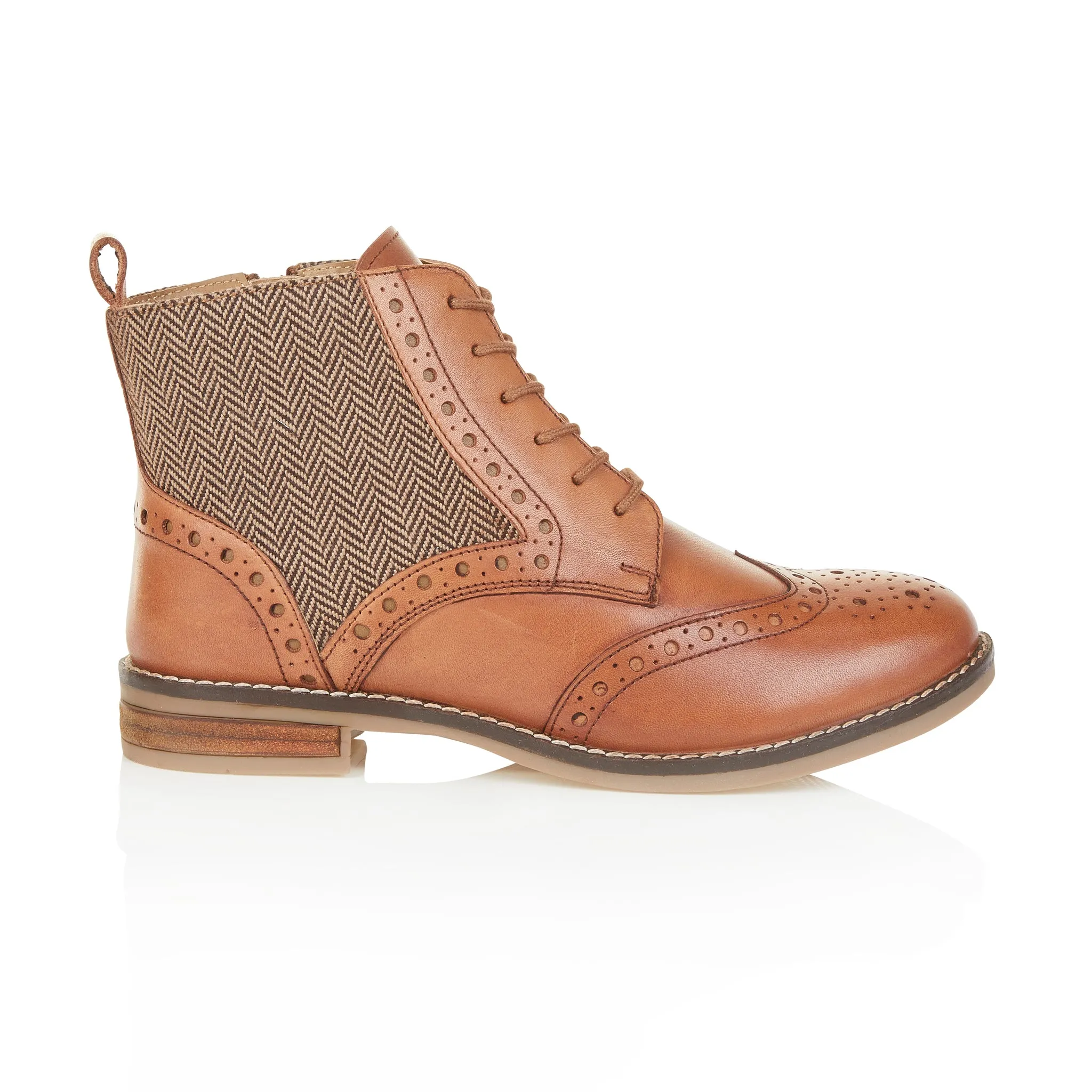 Grace Leather Brogue Boots - Tan Suade Boots Chelsea