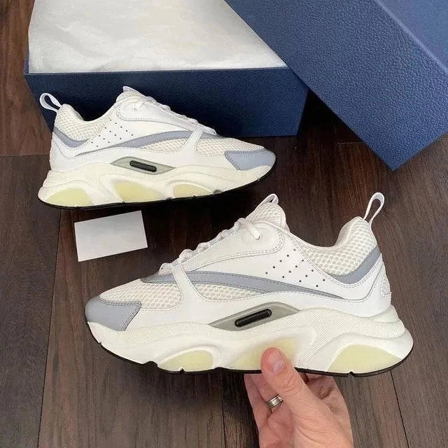 Differences In Shoes Breathable Mesh Outdoor Shoes for Men and Women