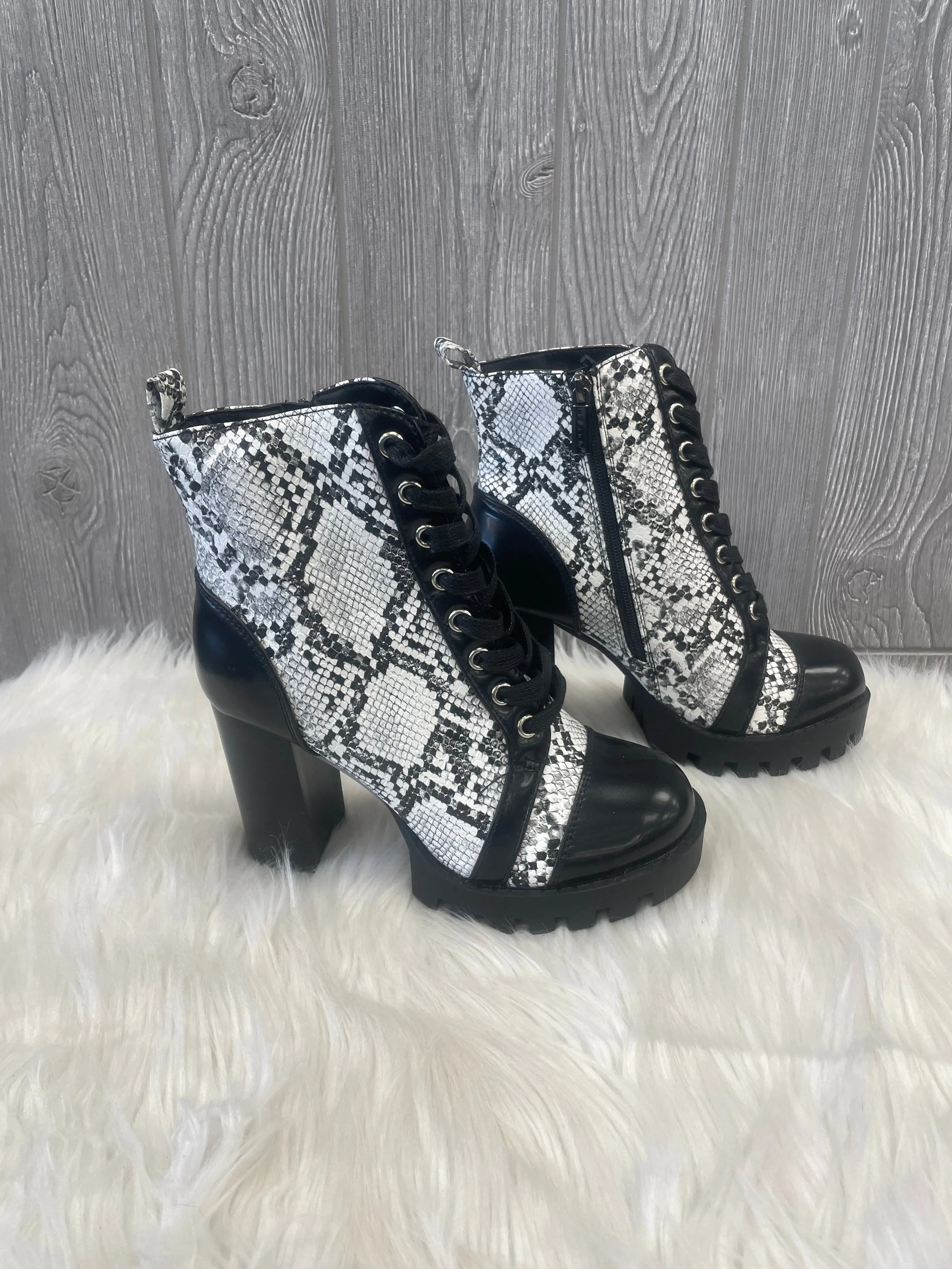 Combat Boots With Metal Tip Boots Combat By Clothes Mentor  Size: 6