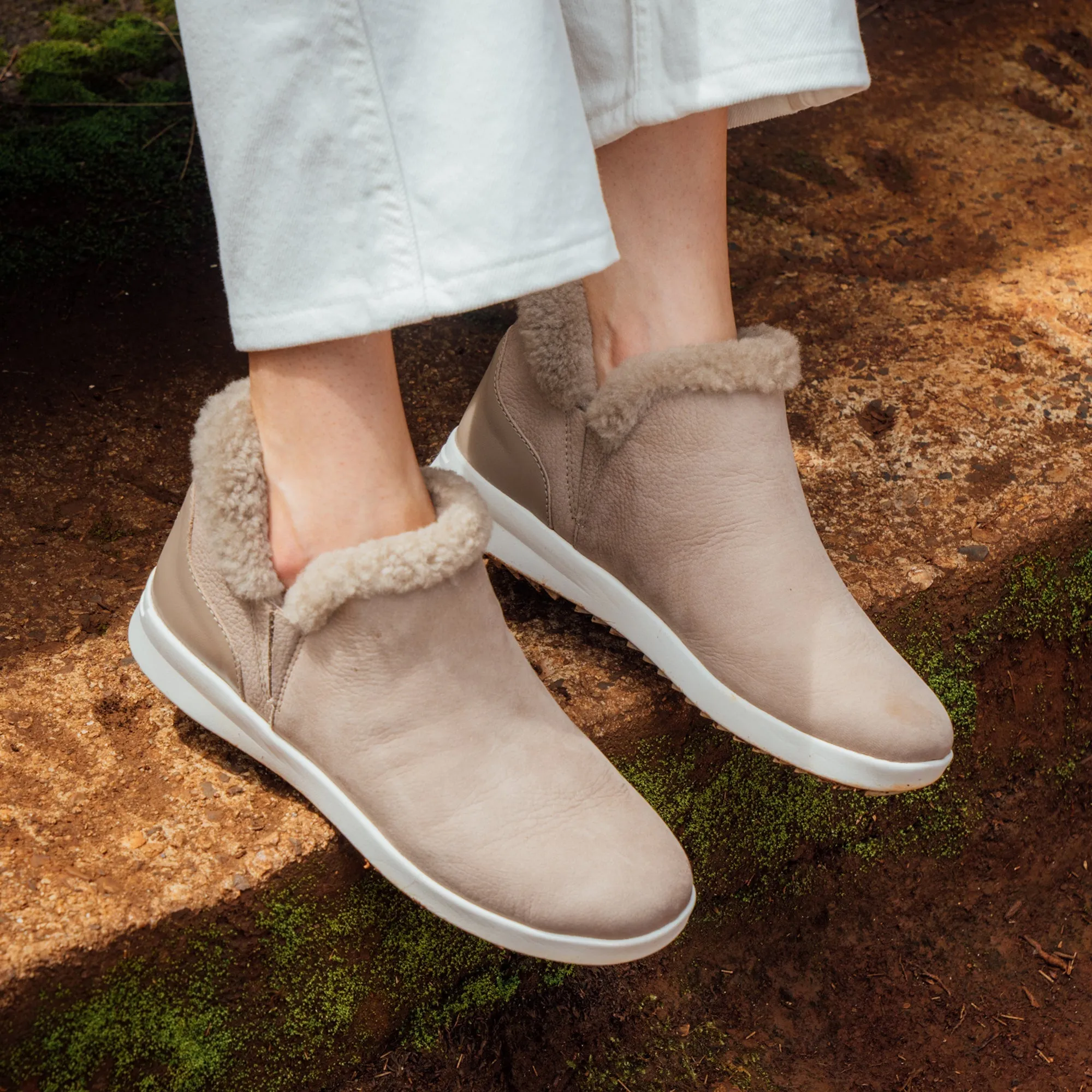 Kmau  -  Taupe Grey / Taupe Grey Lace Up Chelsea Boots