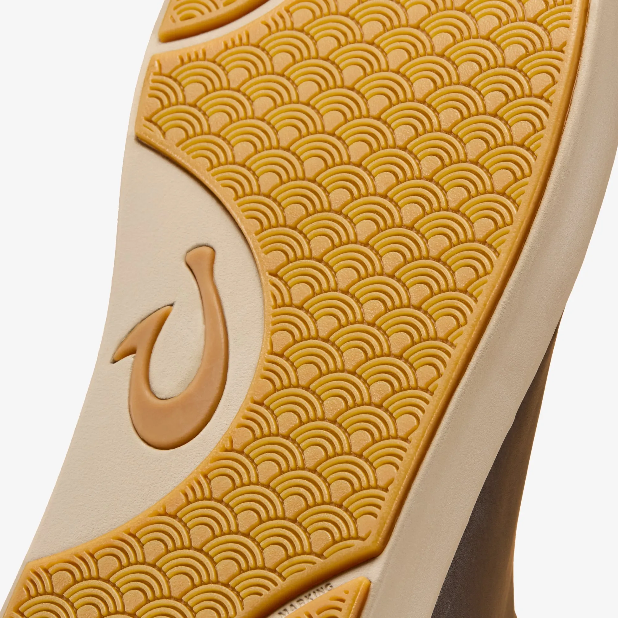 Lae'ahi Mid  -  Dk Java / Dk Java Pointy Chelsea Boots