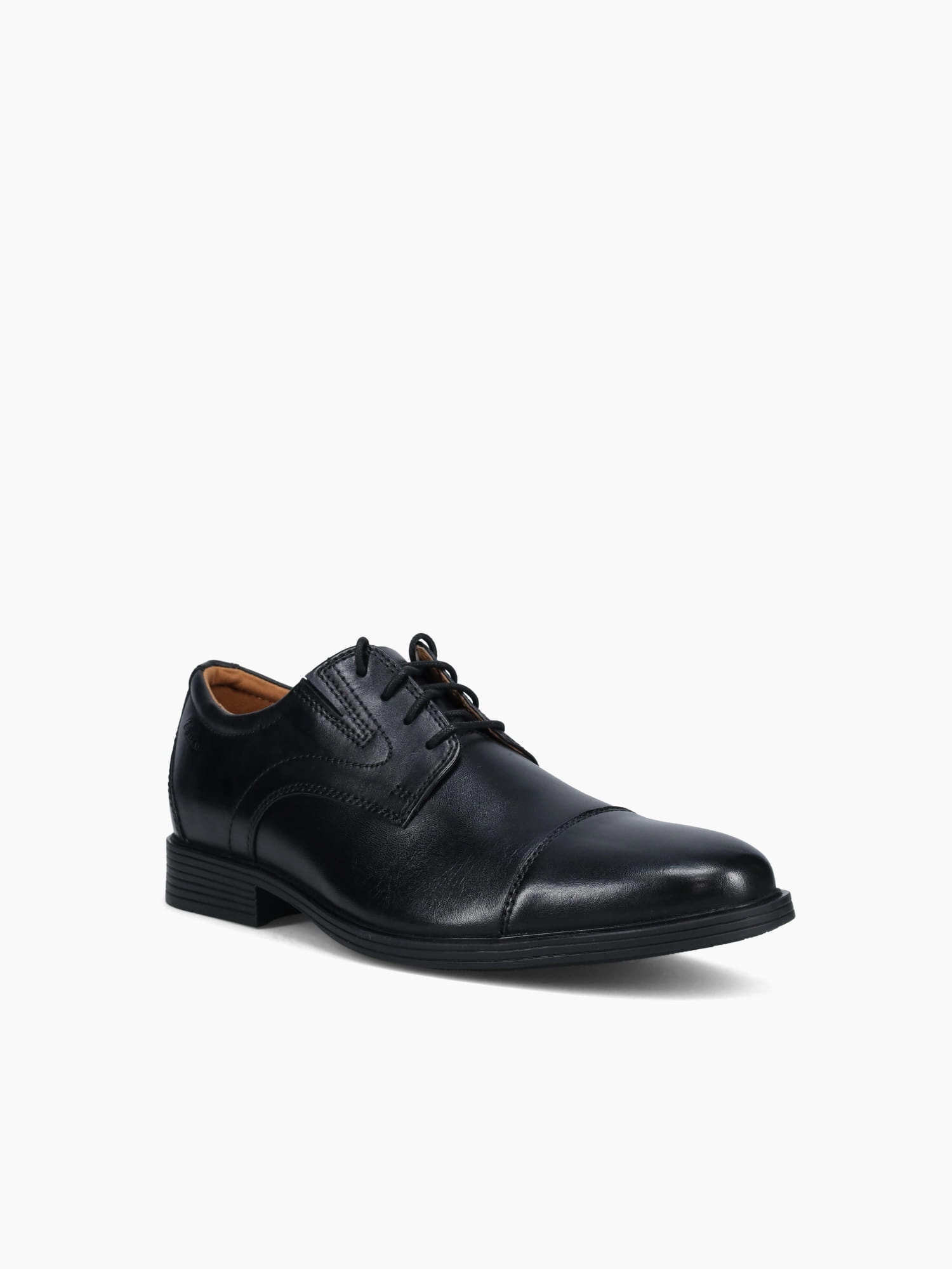 Whiddon Cap Black Lea Oxfords With Khakis