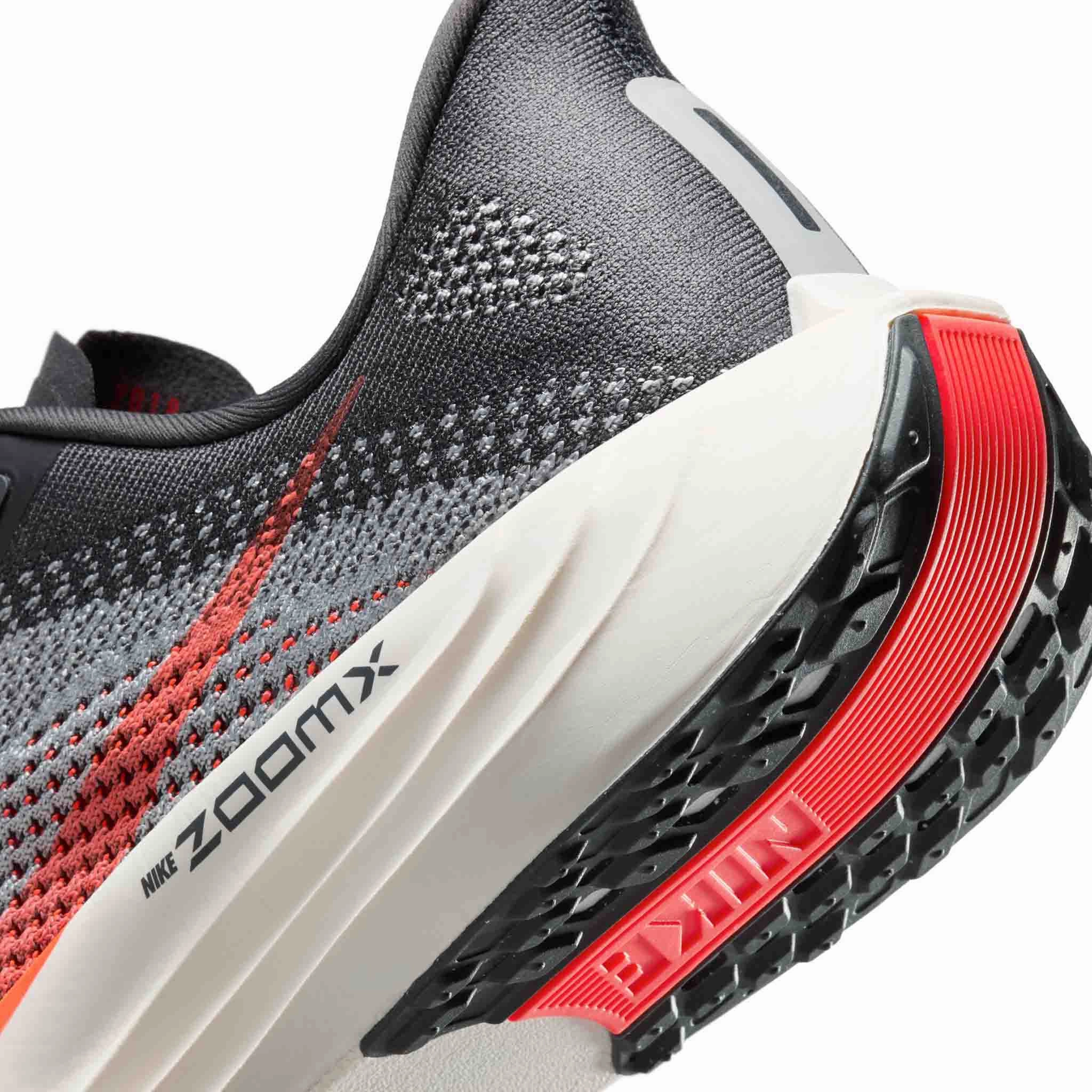 Nike Low Shoes Nike | Men's Pegasus Plus Road Running Shoes - Anthracite/Bright Crimson-Light Smoke Grey