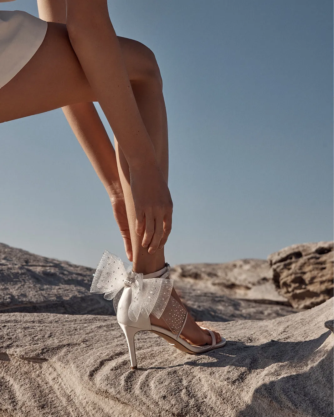 Tight Skirt High Heels NASHA - WHITE SATIN