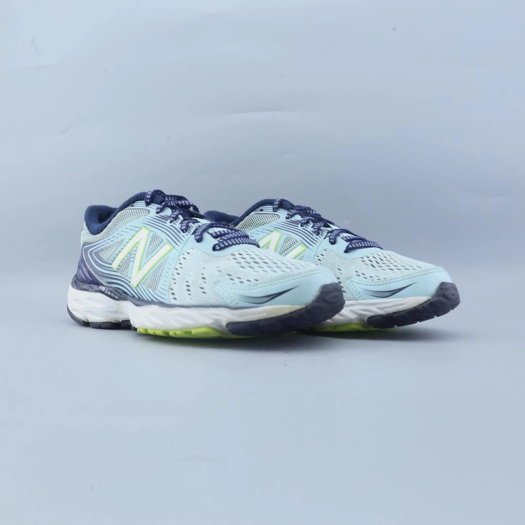 NEW BALANCE 680V4 New Balance With Wide Toe Box