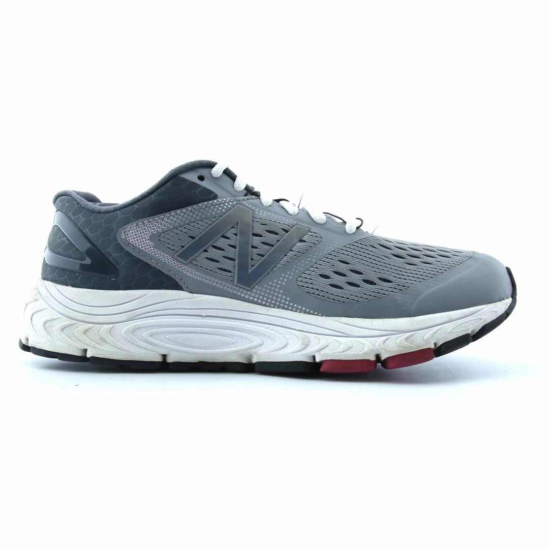 New Balance Mt410v8 NEW BALANCE 840V4