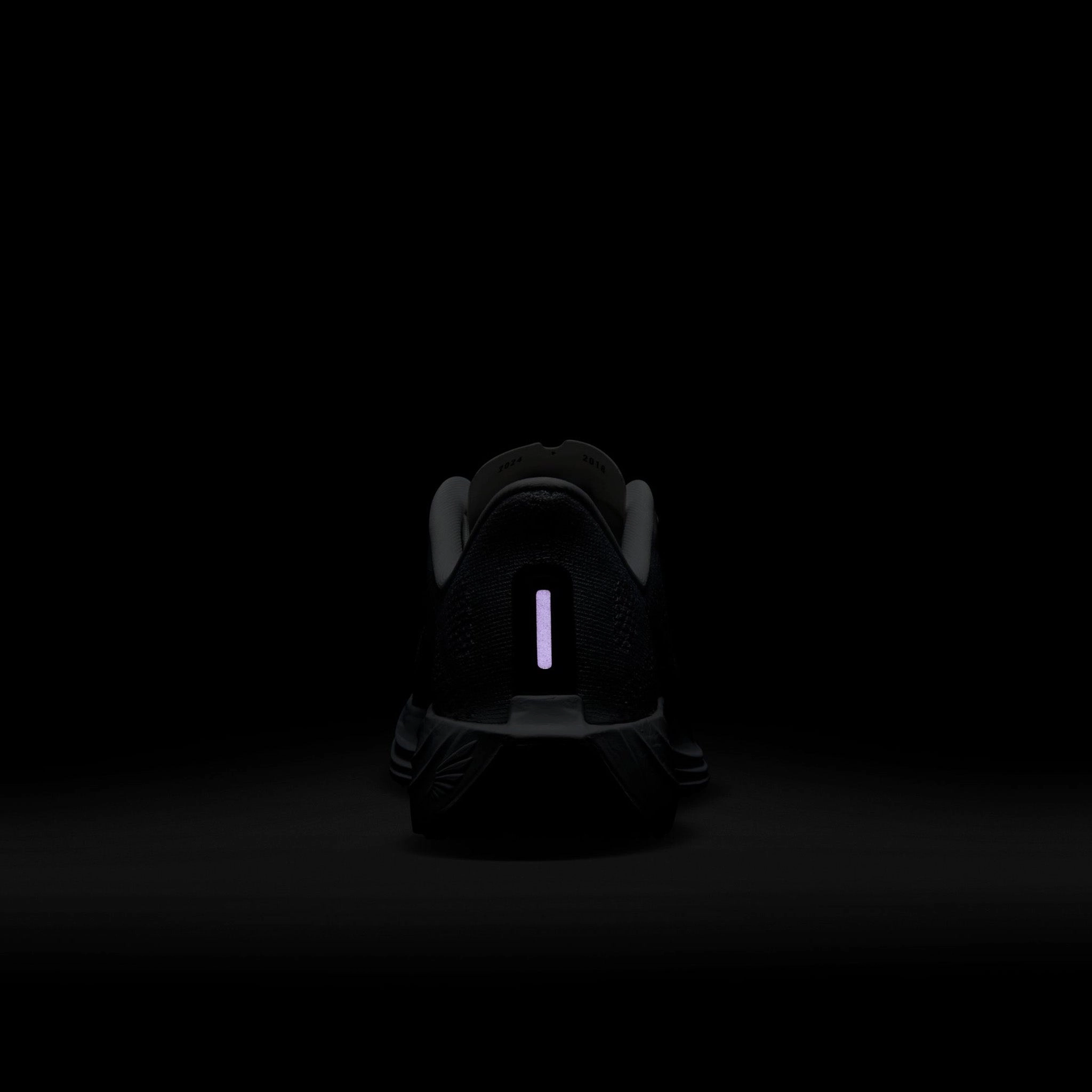 Nike | Women's Pegasus Plus Road Running Shoes - White Gore Tex Shoes Nike