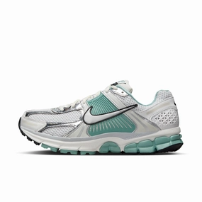 Nike Air Zoom Diamond Elite Turf Baseball Shoes Nike "Zoom Vomero 5" W - Summit White / Metallic Silver