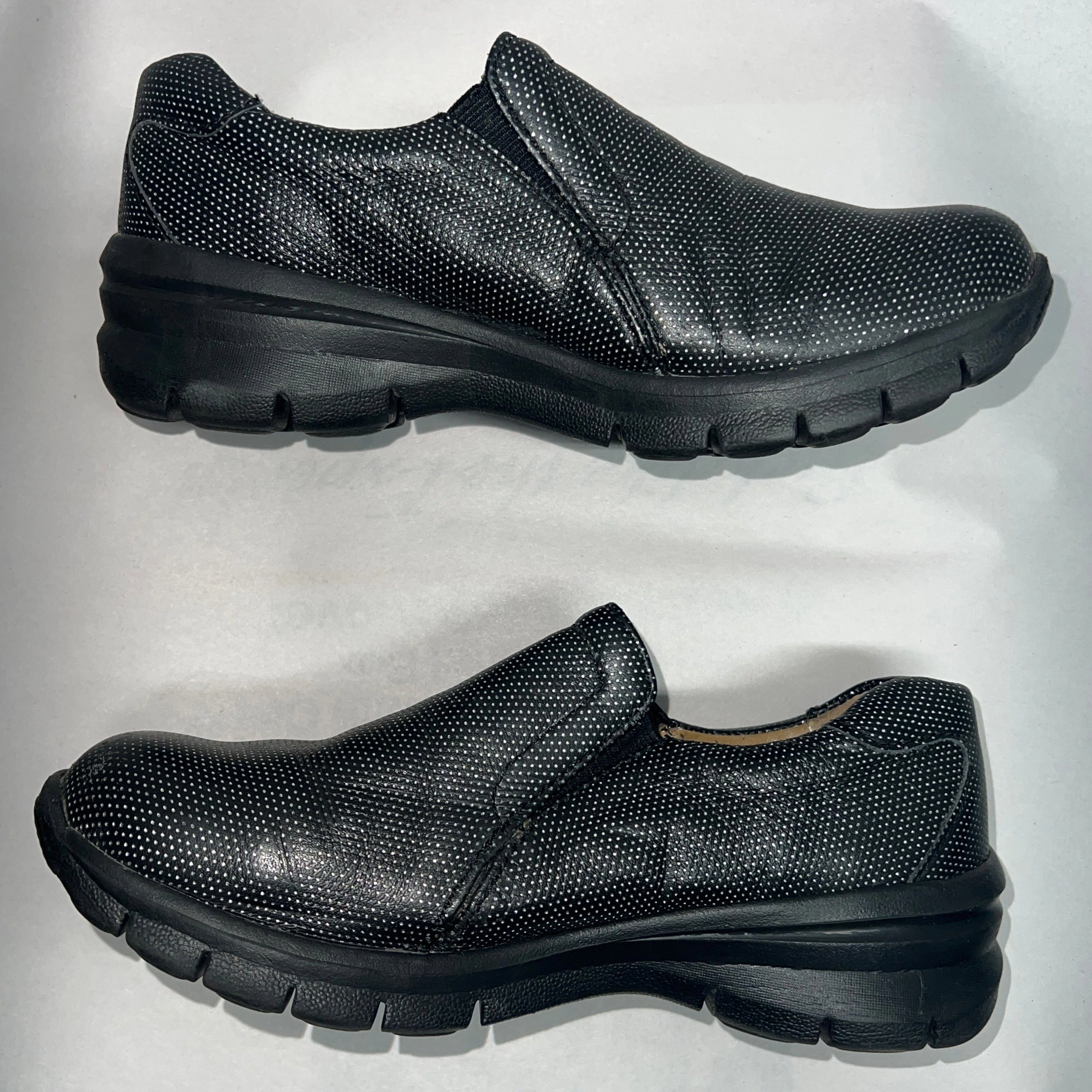 Womens Nurse Mates London Gored Slip-on 6 1/2W Black Sparkle Leather Shoes For Cross Training