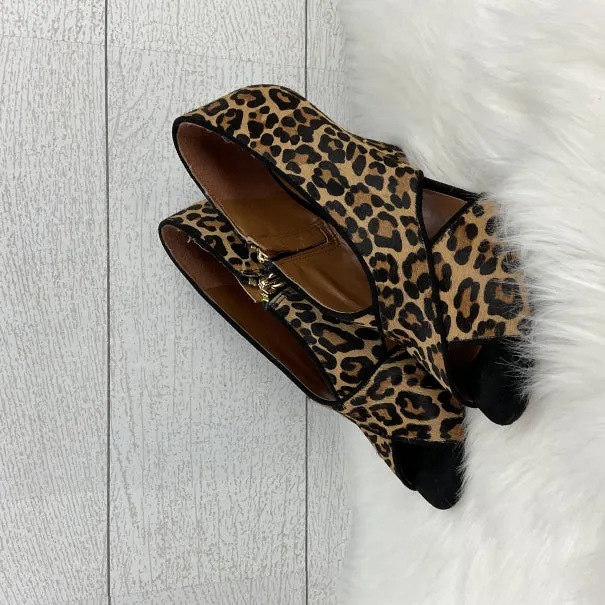 High Heels And Feet Shoes Heels Kitten By Nine West In Animal Print, Size: 5.5