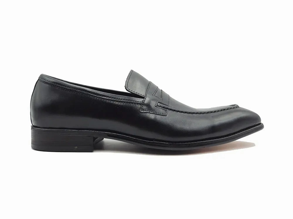 Signature Leather Penny Loafer Slip-on Wearing Loafers In The Winter