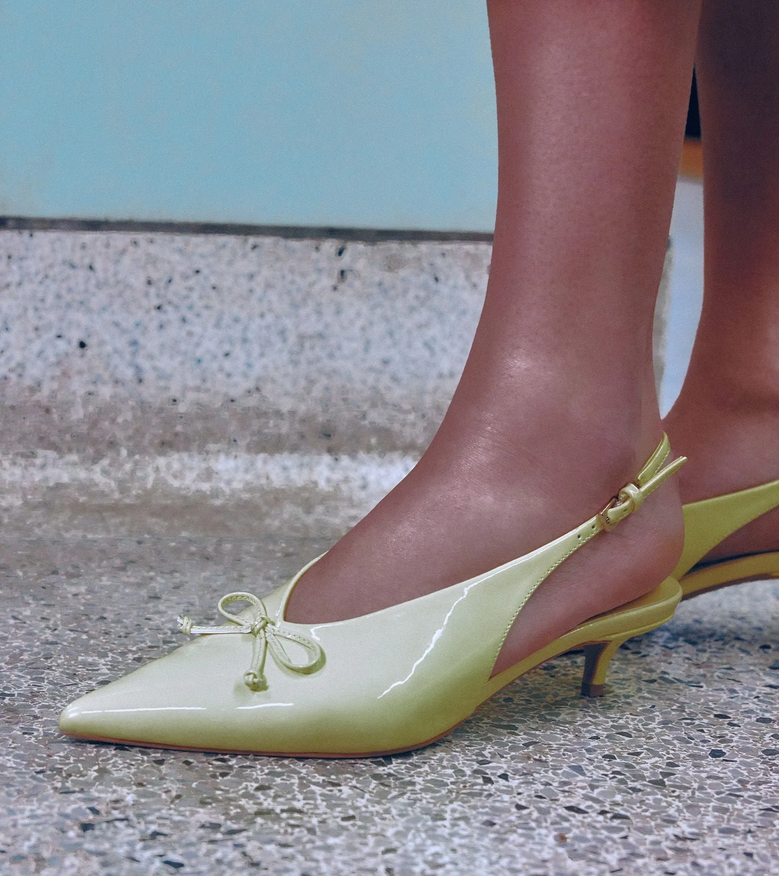 Reinaa Sexy Peep Toe High Heels