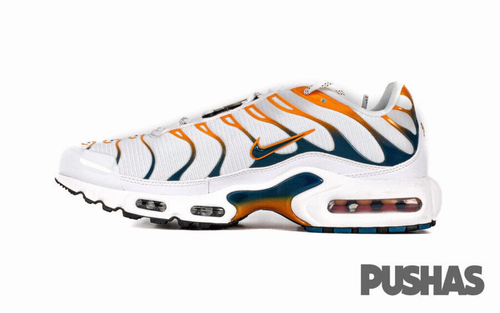 Atlanta Falcons Nike Shoes Dunk Low AS 'Safari Swoosh Kumquat' GS (2022)