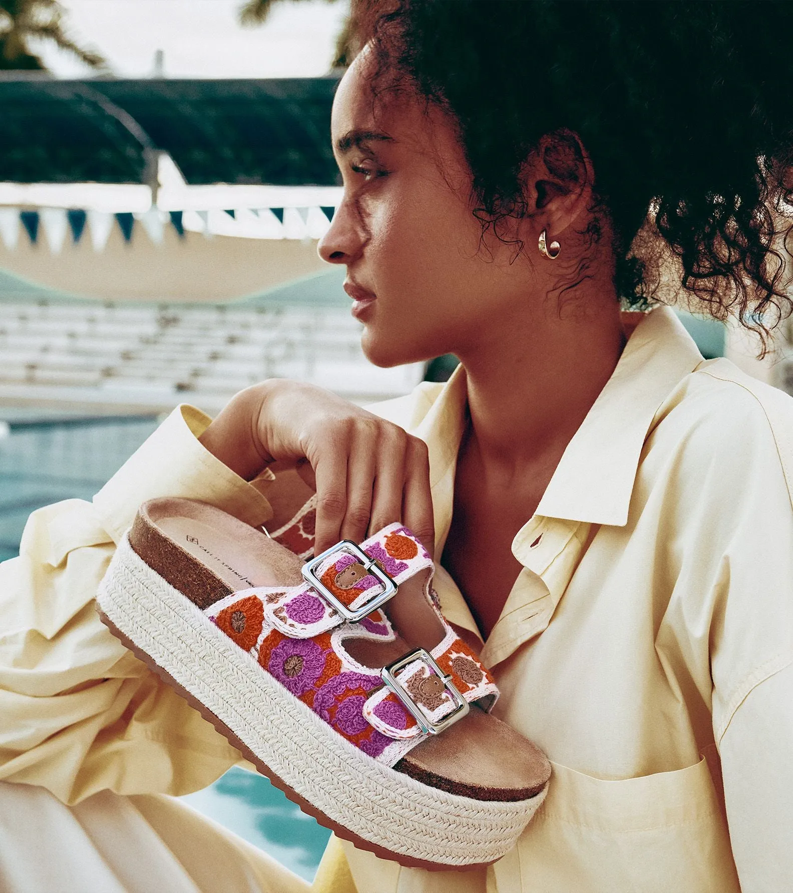 Tropicall Jenna Ortega In Heels