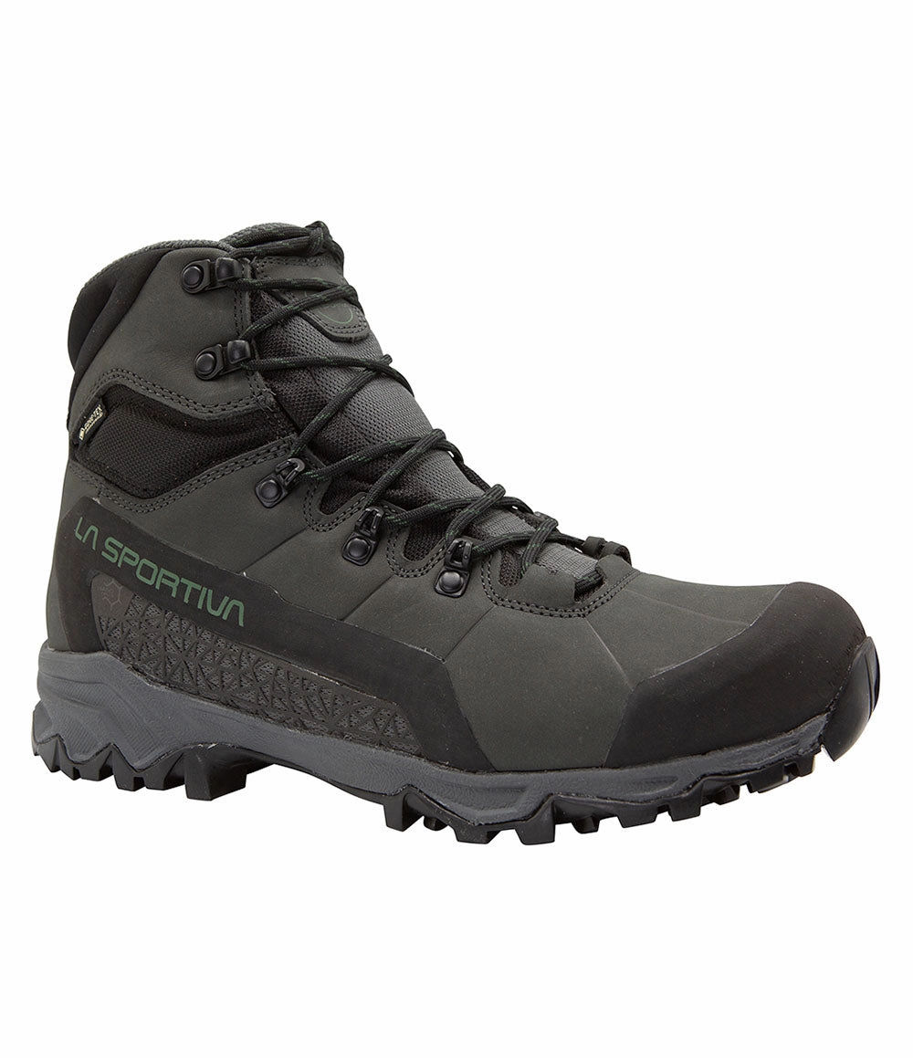 M Nucleo High II GTX Hiking Boots For Wide Flat Feet