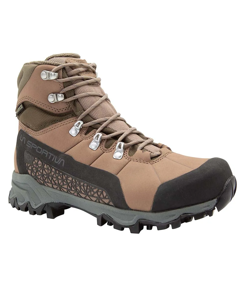 W Nucleo High II GTX Best Socks To Wear With Hiking Boots