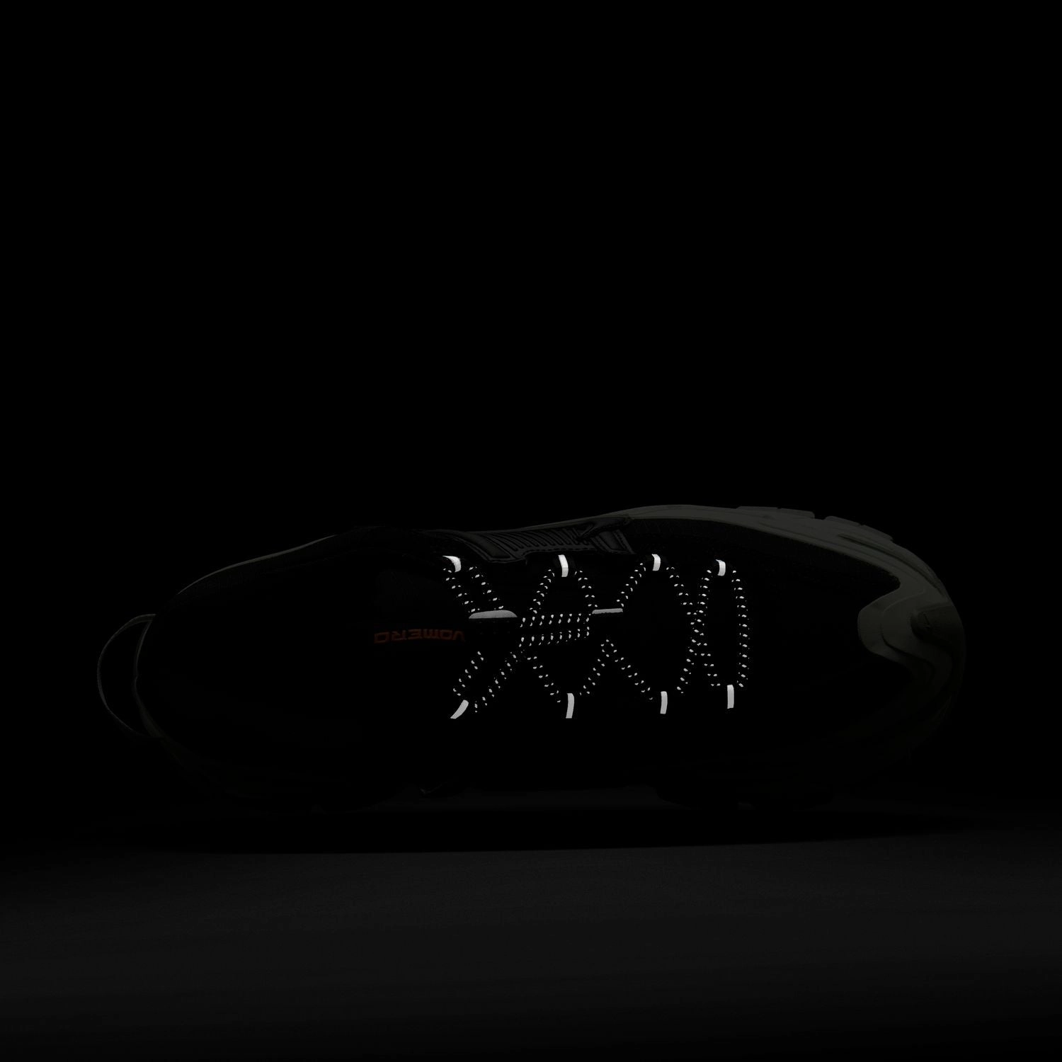 Zoom Vomero Roam 'Black Light Silver' Nike Running Distance Shoes